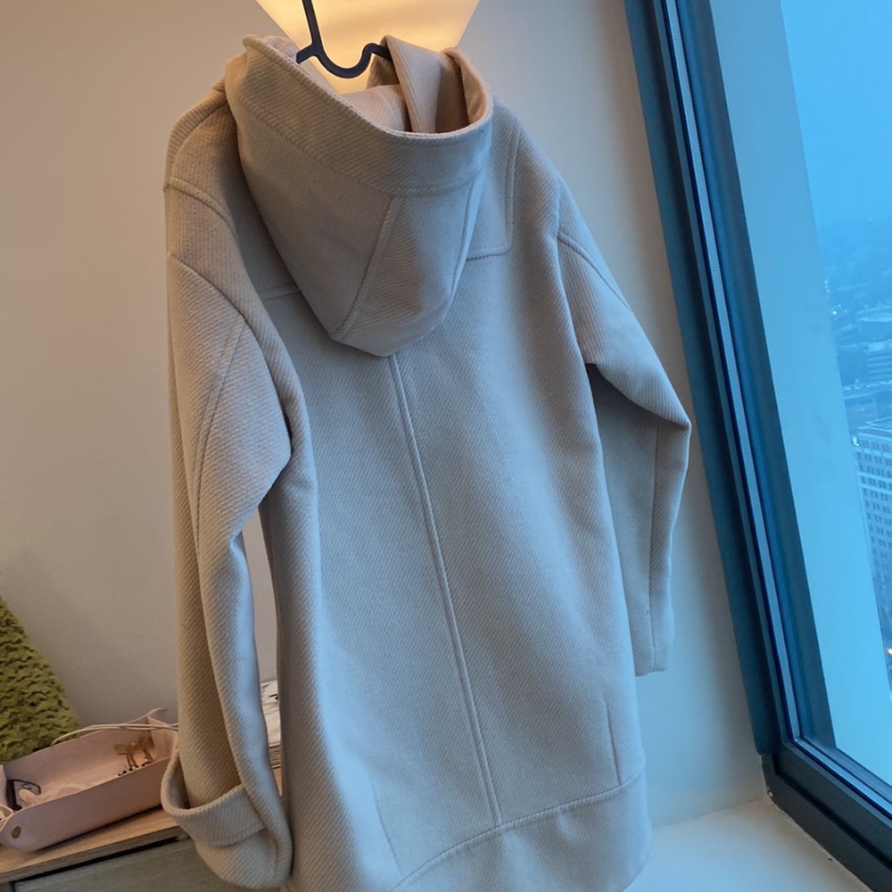 coat - Picture 2 of 5